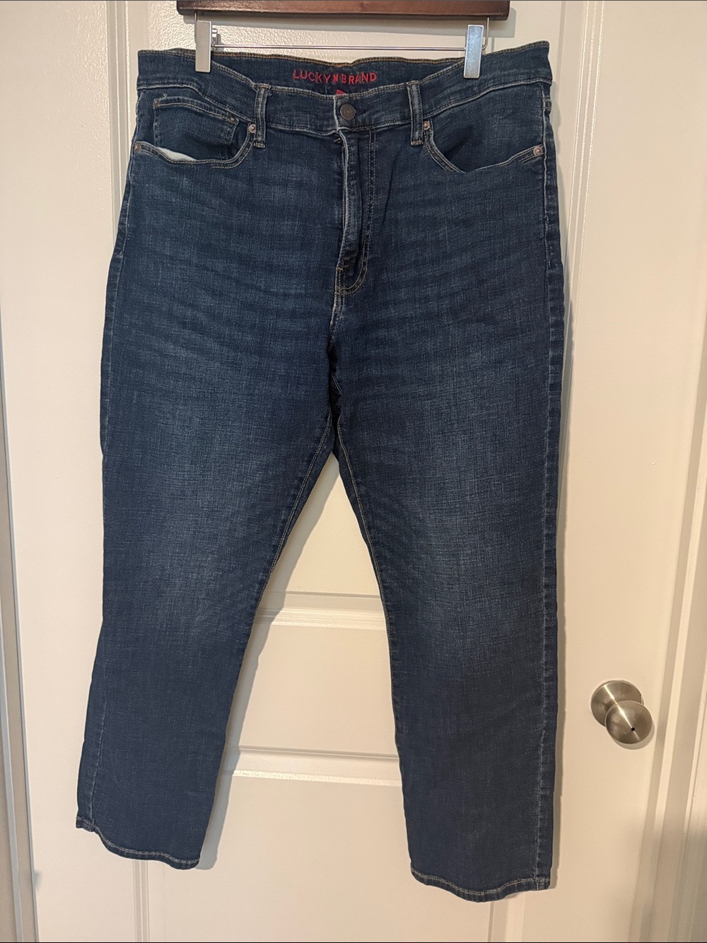Lucky Brand Men's 121 Slim Straight Jeans